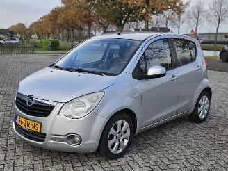 Opel Agila 1.2 16V MPV  Benzine 1.242cc 63kW (86pk) FWD picture 3