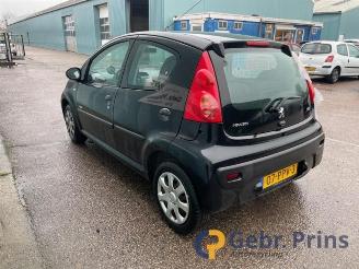 Peugeot 107 107, Hatchback, 2005 / 2014 1.0 12V picture 2