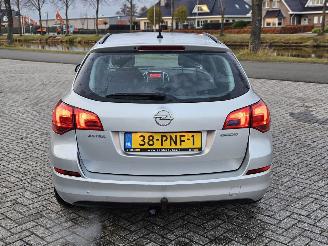 Opel Astra SPORTS TOURER 1.4 16V ecoFLEX Combi/o  Benzine 1.398cc 74kW (101pk) FWD picture 4