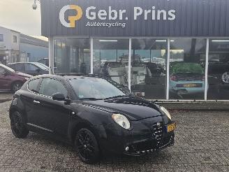Vaurioauto  passenger cars Alfa Romeo MiTo 1.4 16V Hatchback  Benzine 1.368cc 70kW (95pk) FWD 2009/11