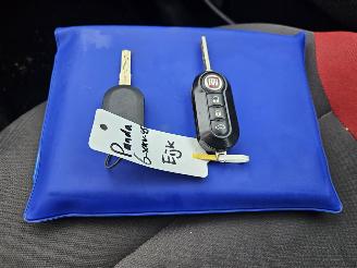 Fiat Panda 0.9 TwinAir 60 Hatchback  Benzine 964cc 44kW (60pk) FWD picture 14