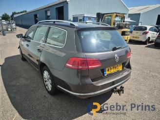 Volkswagen Passat Passat Variant (365), Combi, 2010 / 2015 1.6 TDI 16V Bluemotion picture 2