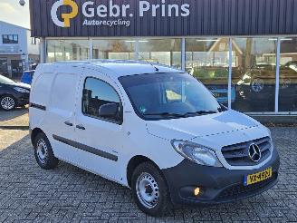 danneggiata veicoli commerciali Mercedes Citan 1.5 108 CDI Bestel  Diesel 1.461cc 55kW (75pk) FWD 2016/6
