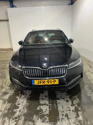 Skoda Superb 1.4 TSI iV 16V AUT Combi/o  Elektrisch Benzine 1.395cc 160kW (218pk) FWD picture 4