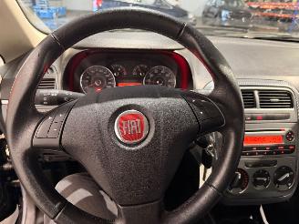 Fiat Punto 1.2 Hatchback  Benzine 1.242cc 48kW (65pk) FWD picture 8