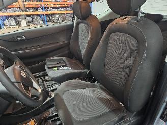 Hyundai I-20 ROLSTOEL/AANGEPAST 1.4i 16V Hatchback  Benzine 1.396cc 74kW (101pk) FWD picture 9