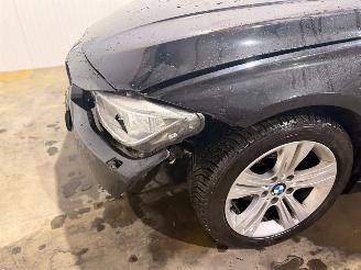 BMW 3-serie 316i 1.6 16V Sedan 4Dr Benzine 1.598cc 100kW (136pk) RWD picture 6