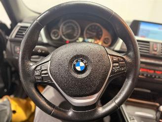 BMW 3-serie 316i 1.6 16V Sedan 4Dr Benzine 1.598cc 100kW (136pk) RWD picture 10