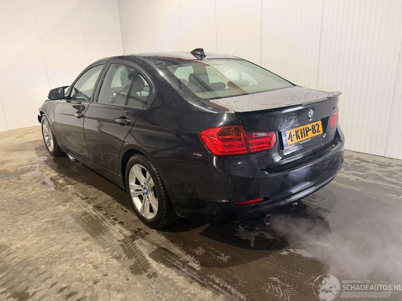 BMW 3-serie 316i 1.6 16V Sedan 4Dr Benzine 1.598cc 100kW (136pk) RWD