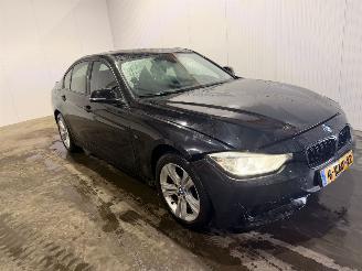 BMW 3-serie 316i 1.6 16V Sedan 4Dr Benzine 1.598cc 100kW (136pk) RWD picture 7