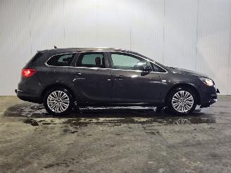 Opel Astra SPORTS TOURER 1.4 Turbo 16V Combi/o  Benzine 1.364cc 88kW (120pk) FWD picture 2