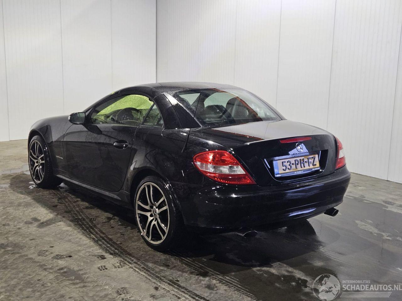 Mercedes SLK 1.8 200 K 16V Cabrio  Benzine 1.796cc 120kW (163pk) RWD