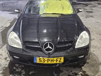 Mercedes SLK 1.8 200 K 16V Cabrio  Benzine 1.796cc 120kW (163pk) RWD picture 5