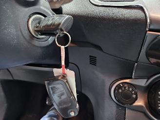 Ford Fiesta 1.25 16V Hatchback  Benzine 1.242cc 44kW (60pk) picture 16