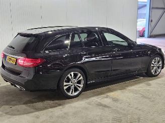 Vaurioauto  passenger cars Mercedes C-klasse C-300de 2.0 Turbo 16V Combi/o  Elektrisch Diesel 1.950cc 225kW (306pk) RWD 2019/11