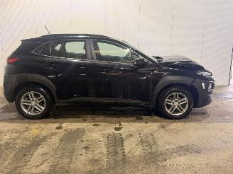 Hyundai Kona 1.0 T-GDI 12V SUV  Benzine 998cc 88kW (120pk) FWD picture 2