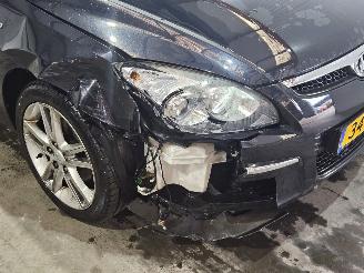 Hyundai I-30 1.6 CVVT 16V Combi/o  Benzine 1.591cc 93kW (126pk) FWD picture 4