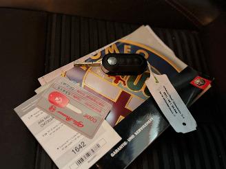 Alfa Romeo Giulietta 1.4 TB 16V MultiAir Hatchback  Benzine 1.368cc 125kW (170pk) FWD picture 16