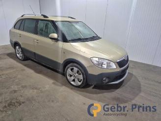 Vrakbiler auto Skoda Fabia Fabia II Combi, Combi 5-drs, 2007 / 2014 1.2 TSI 2011/1