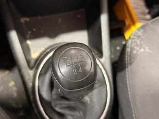 Hyundai I-20 1.4i 16V Hatchback  Benzine 1.396cc 74kW (101pk) FWD picture 16