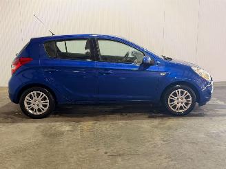 Hyundai I-20 1.4i 16V Hatchback  Benzine 1.396cc 74kW (101pk) FWD picture 3