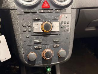 Opel Corsa 1.2 16V LPG Hatchback   1.229cc 63kW (86pk) FWD picture 17