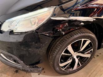 Peugeot 2008 1.2 12V e-THP PureTech 110 MPV  Benzine 1.199cc 81kW (110pk) FWD picture 6