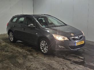 Unfallwagen Opel Astra SPORTS TOURER 1.4 16V ecoFLEX Combi/o  Benzine 1.398cc 74kW (101pk) FWD 2011/1