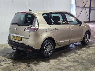 Schadeauto Renault Scenic 1.2 16V TCe 115 Energy MPV  Benzine 1.197cc 85kW (116pk) FWD 2014/9