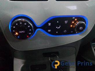 Renault Zoé Zoe (AG), Hatchback 5-drs, 2012 R90 picture 12