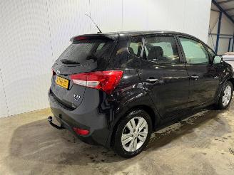 uszkodzony samochody osobowe Hyundai Ix20 1.6i 16V SUV  Benzine 1.591cc 92kW (125pk) FWD 2014/6