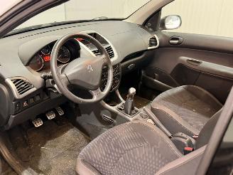 Peugeot 206+ 1.4 XS Hatchback  Benzine 1.360cc 55kW (75pk) FWD picture 14