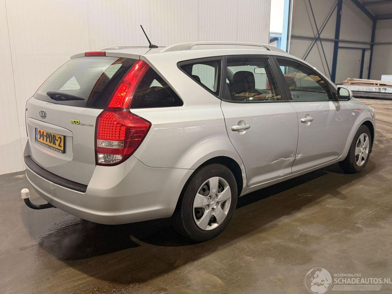 Kia Cee d 1.4 16V Combi/o  Benzine 1.396cc 66kW (90pk) FWD