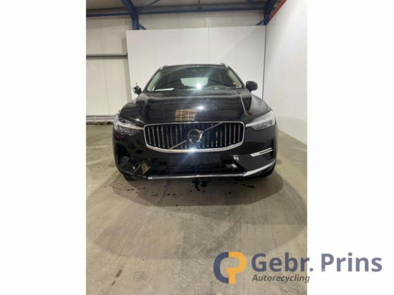 Volvo Xc-60 XC60 II (UZ), SUV, 2017 2.0 T6 16V Plug-in Hybrid AWD