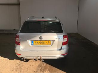 Skoda Superb 1.8 TSI 16V Combi/o  Benzine 1.798cc 118kW (160pk) FWD picture 2