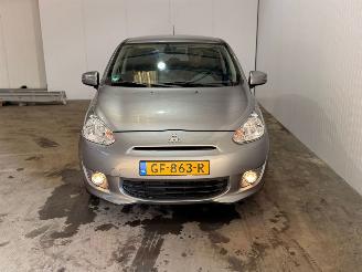 Mitsubishi Space-star 1.2 12V Hatchback  Benzine 1.193cc 59kW (80pk) FWD picture 4