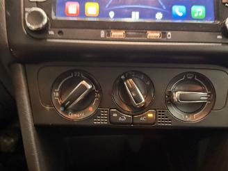 Volkswagen Polo 1.4 16V Hatchback  Benzine 1.390cc 63kW (86pk) FWD picture 14