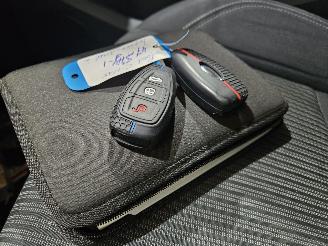 Ford Grand C-Max 1.6 Ti-VCT 16V MPV  Benzine 1.596cc 77kW (105pk) FWD picture 17