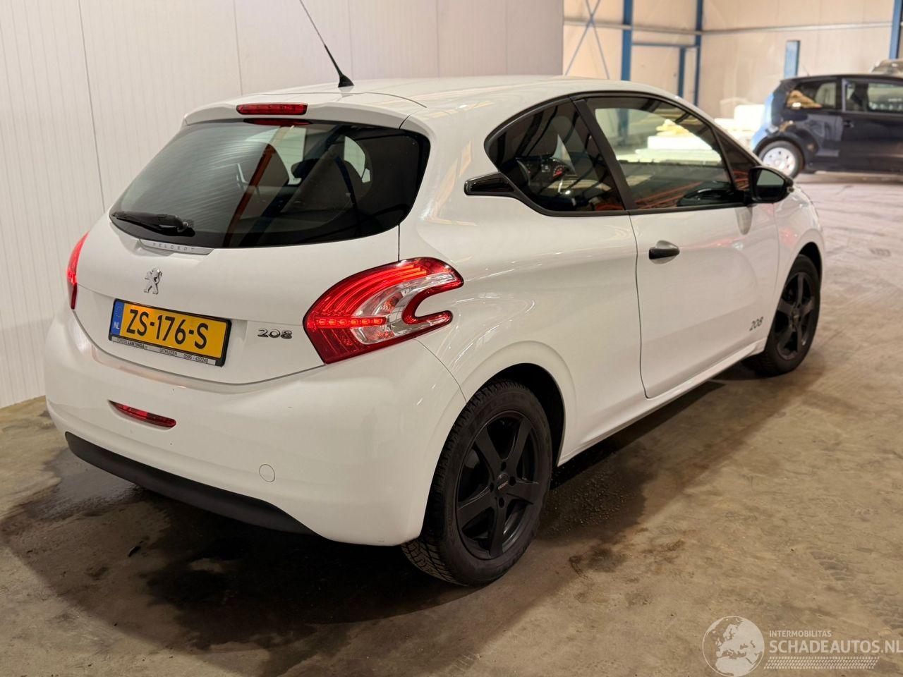 Peugeot 208 1.0 Vti 12V PureTech Hatchback  Benzine 999cc 50kW (68pk) FWD