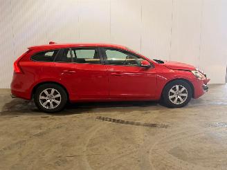 Volvo V-60 1.6 T3 16V Combi/o  Benzine 1,598cc 110kW (150pk) FWD picture 4