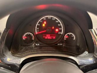 Volkswagen Up! 1.0 12V 60 Hatchback  Benzine 999cc 44kW (60pk) FWD picture 16