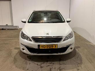 Peugeot 308 1.6 BlueHDi 120 Combi/o 4Dr Diesel 1,560cc 88kW (120pk) FWD picture 4