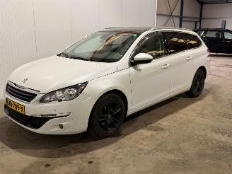 Peugeot 308 1.6 BlueHDi 120 Combi/o 4Dr Diesel 1,560cc 88kW (120pk) FWD picture 5