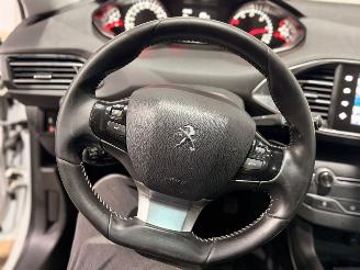 Peugeot 308 1.6 BlueHDi 120 Combi/o 4Dr Diesel 1,560cc 88kW (120pk) FWD picture 15