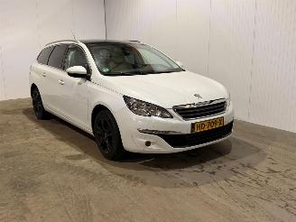 Peugeot 308 1.6 BlueHDi 120 Combi/o 4Dr Diesel 1,560cc 88kW (120pk) FWD picture 3