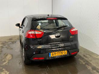 Kia Rio 1.2 CVVT 16V Hatchback  Benzine 1.248cc 63kW (86pk) FWD picture 2