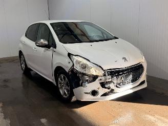 Peugeot 208 1.2 Vti 12V PureTech 82 Hatchback  Benzine 1.199cc 60kW (82pk) FWD picture 5