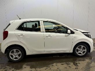 Kia Picanto 1.0 12V Hatchback  Benzine 998cc 49kW (67pk) FWD picture 2