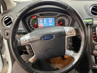 Ford Mondeo 1.6 Ti 16V Combi/o  Benzine 1.596cc 92kW (125pk) FWD picture 12