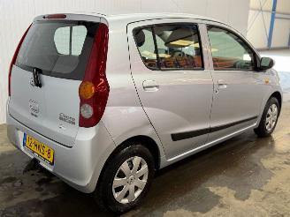 Daihatsu Cuore 1.0 12V DVVT Hatchback  Benzine 998cc 51kW (69pk) FWD picture 2